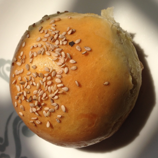 大人小孩都爱不释口的【蜂蜜牛奶小餐包】