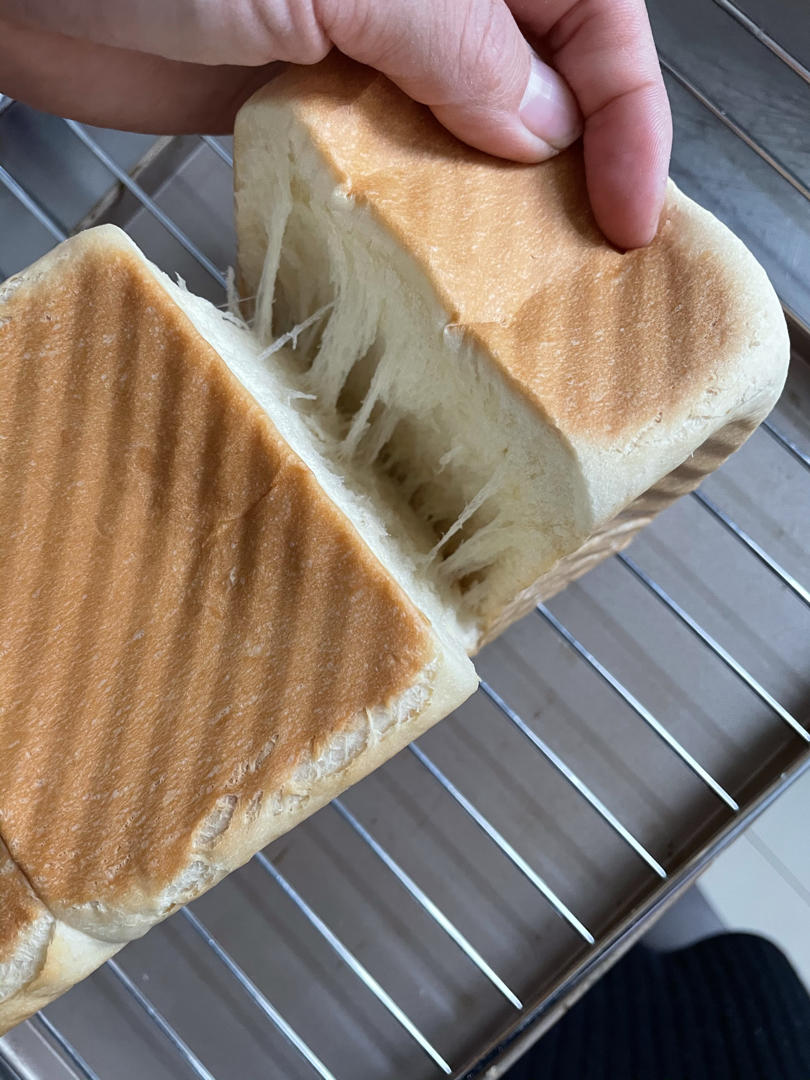 吐司，奶香手撕面包，超级香浓