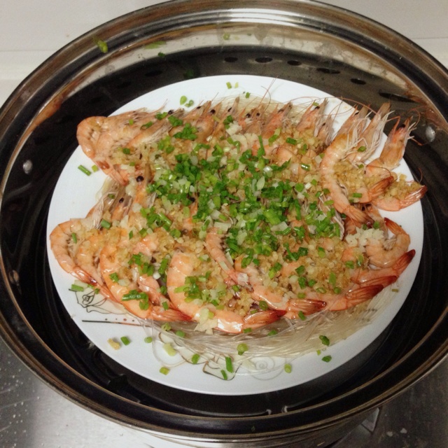 蒜蓉粉丝蒸大虾