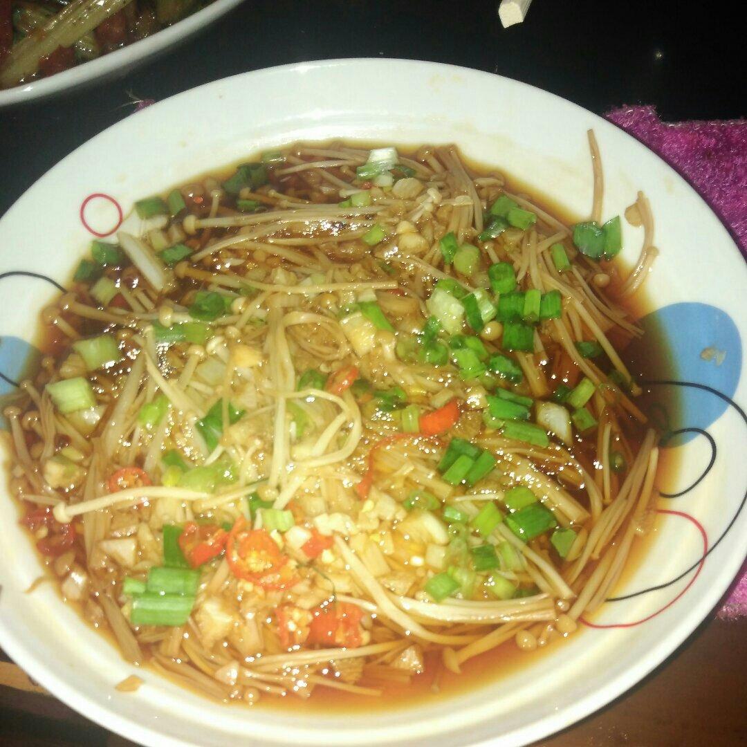 蒜蓉蒸金针菇