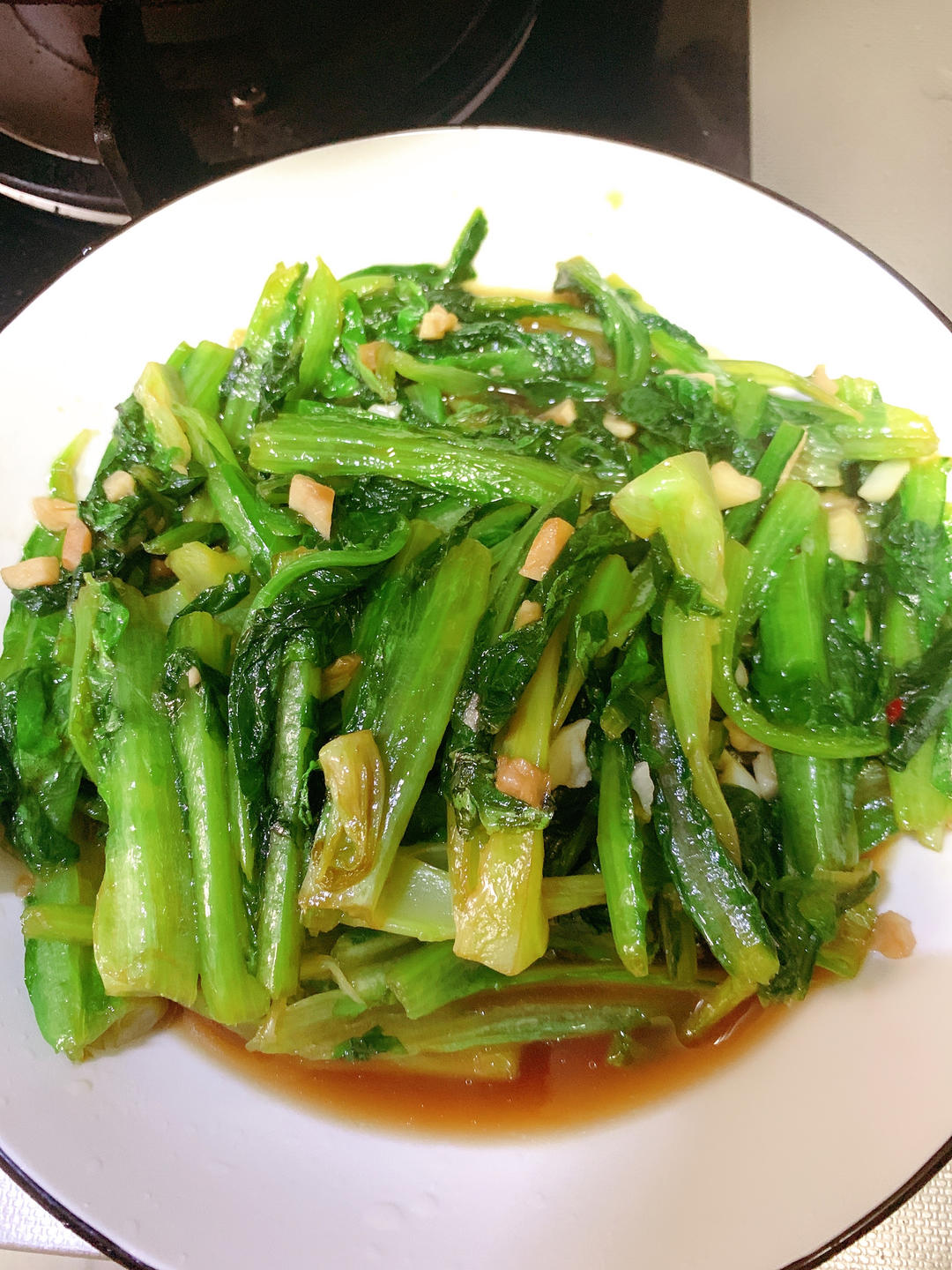 蒜蓉耗油清炒油麦菜，减脂快手菜，宝宝超爱，傻瓜步骤，屡试不爽，好吃且下饭，鲜香爽口！！