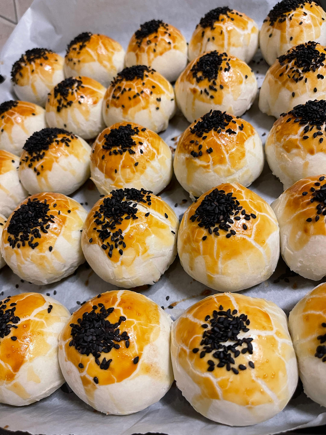 超简单 免揉 酥掉渣的蛋黄酥(超详细附全程视频)不破酥『万能酥皮』