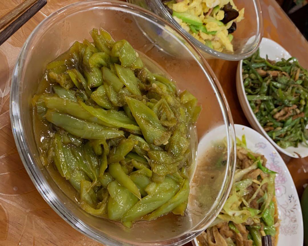 糖醋辣椒🌶️，酱爆辣椒，下饭菜，爆炒辣椒，快手菜，喜欢辣椒的来试试的做法