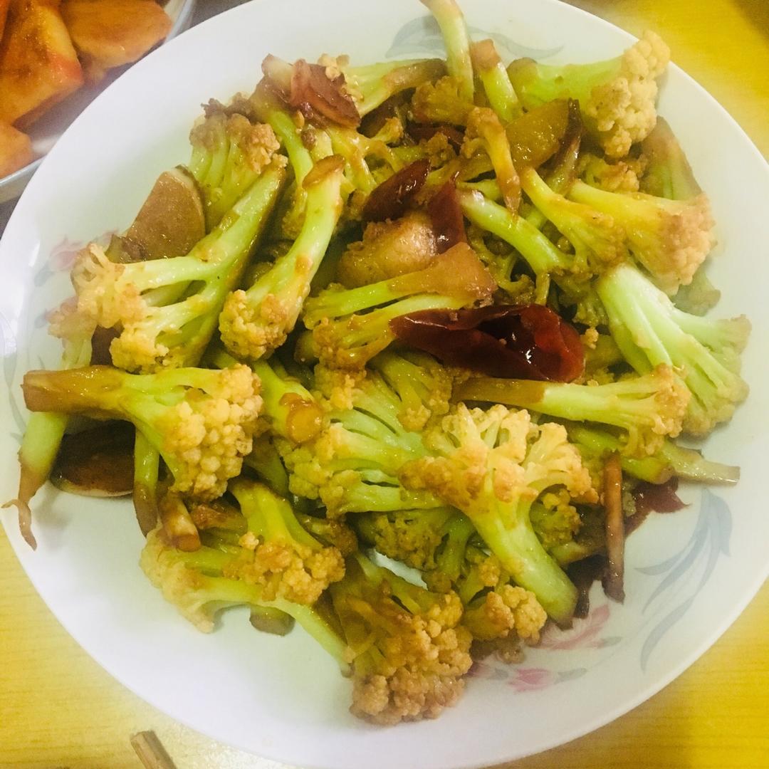 老丁的私房菜-干锅花菜