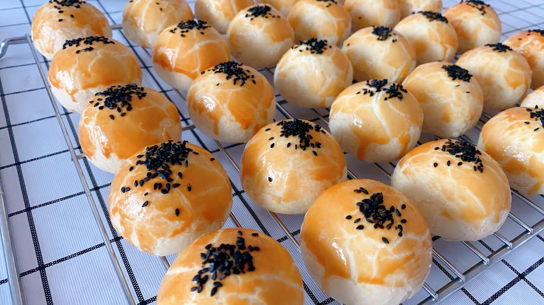 蛋黄酥酥酥（超级奶香黄油版）