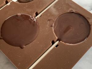 巧克力棒棒糖的做法 步骤4