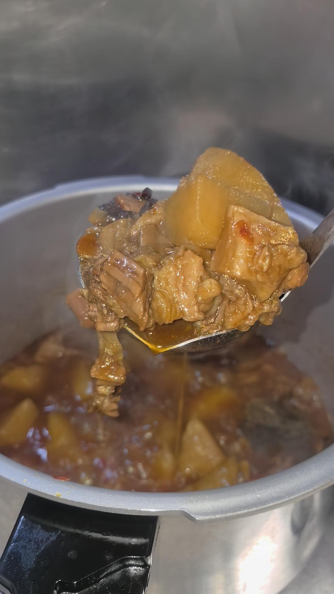 家常速手菜·五香牛腩（高压锅版）