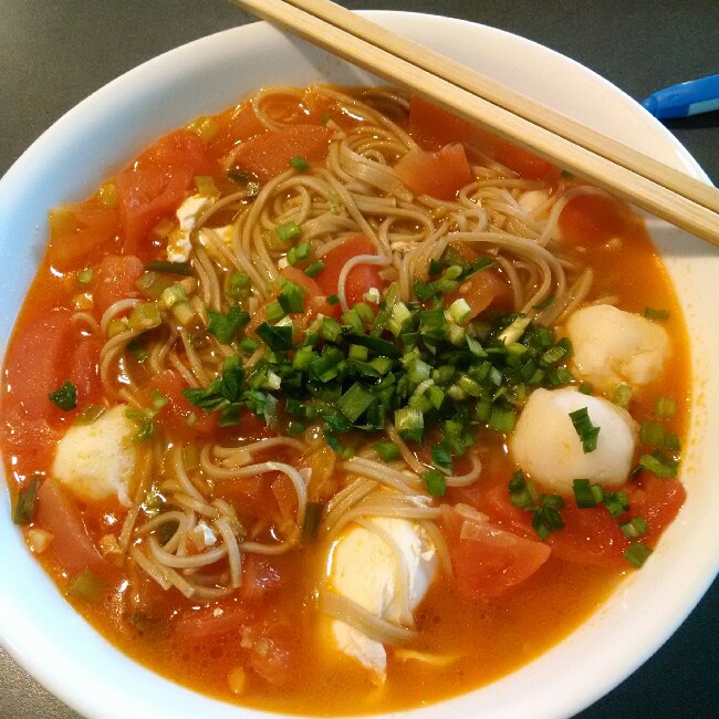 最家常的普通汤面——西红柿鸡蛋龙须面