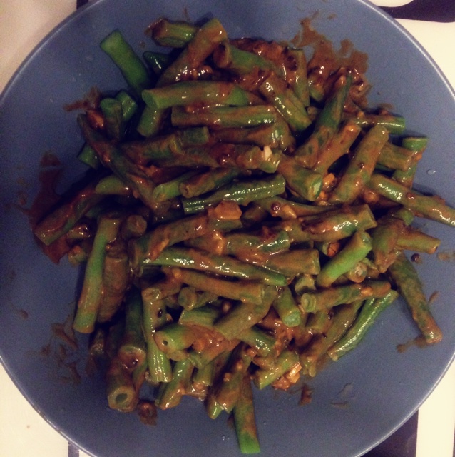 麻酱拌豆角--自制黑芝麻花生酱