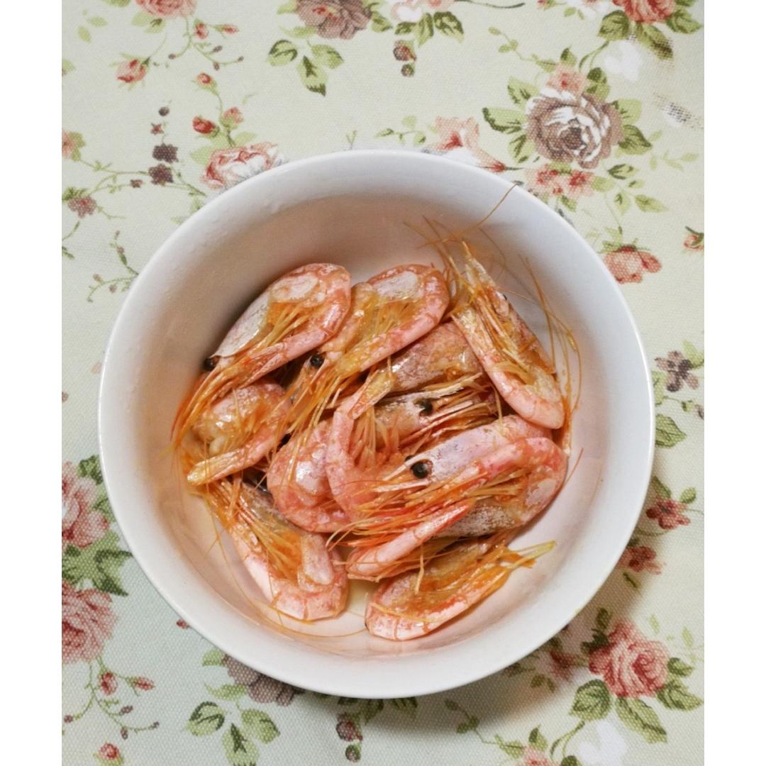 蜂蜜四叶草做的快手超美味的微波炉烤北极虾&基围虾