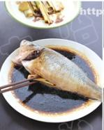 换个料汁儿做蒸鱼-------红蒸鲈鱼的做法 步骤7