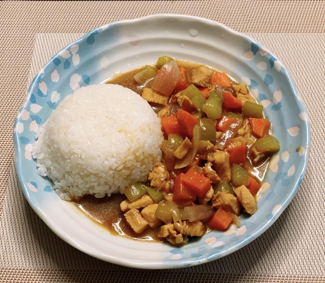 鸡肉盖浇饭