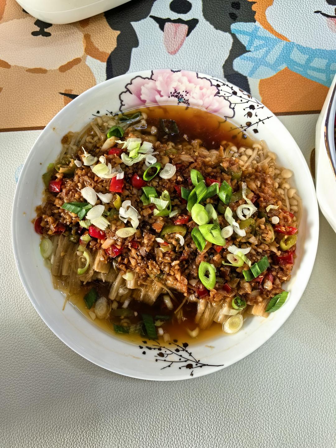 超级下饭的蒜蓉金针菇！好吃到爆