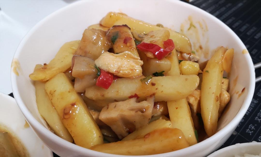 肉焖土豆条