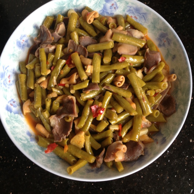 酸豆角炒鸡胗