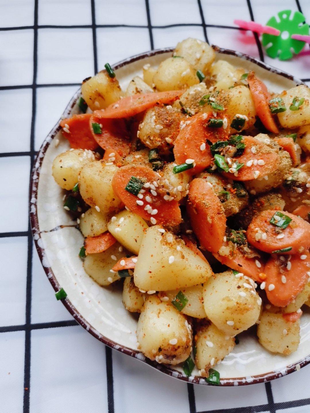 孜然火腿土豆丁