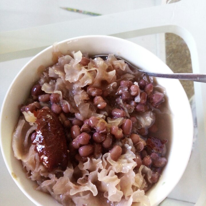 红豆红枣银耳羹