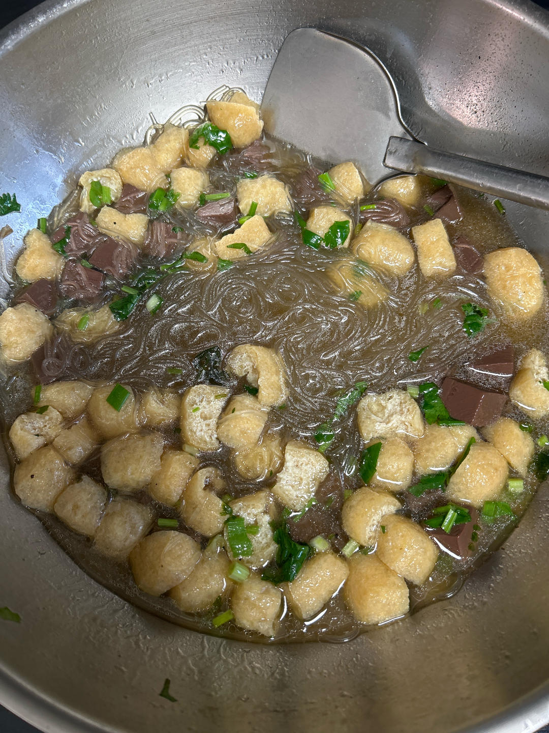 补铁鸭血粉丝汤