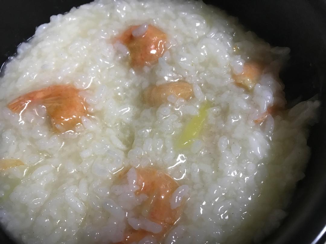鲜虾砂锅粥