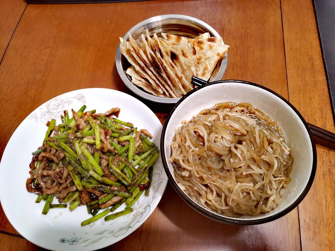 蒜薹炒肉丝