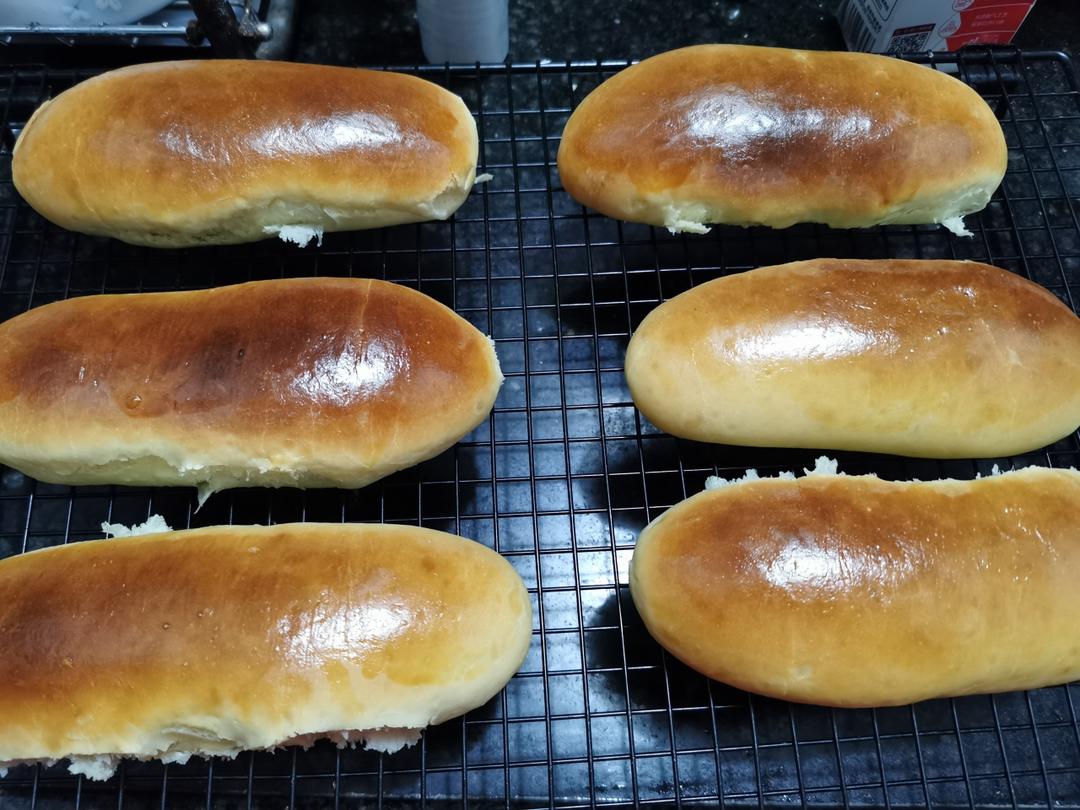 椰丝咸奶油面包