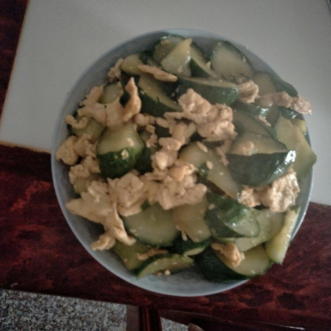 黄瓜炒鸡蛋