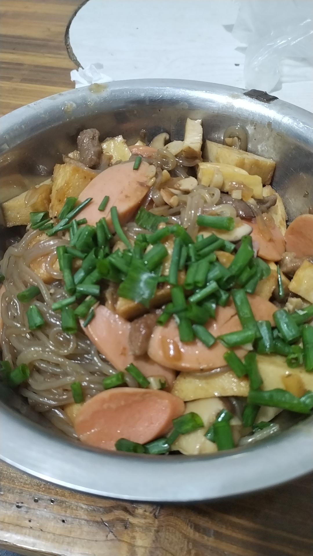 家常白菜粉条炖豆腐