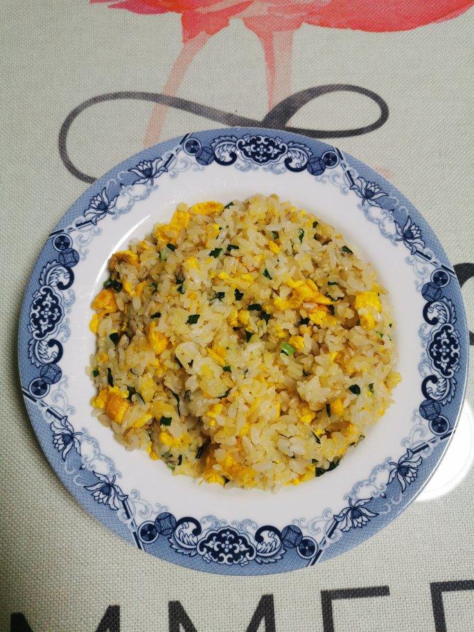 厨师长教你“蛋炒饭”如何做才好吃，答案都在这里面！