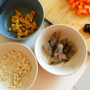 蛋黄虾仁炒饭的做法 步骤1