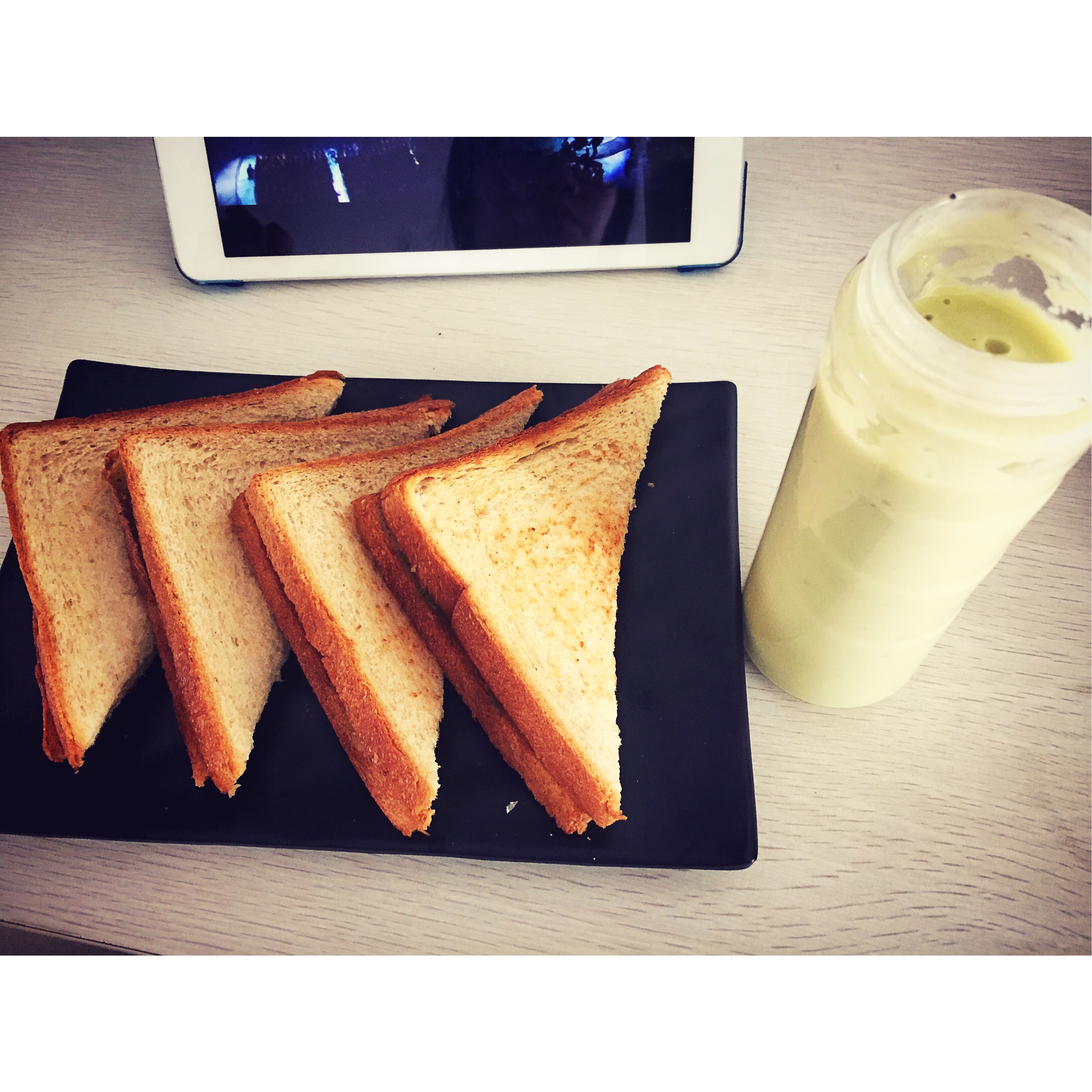 牛油果香蕉奶昔