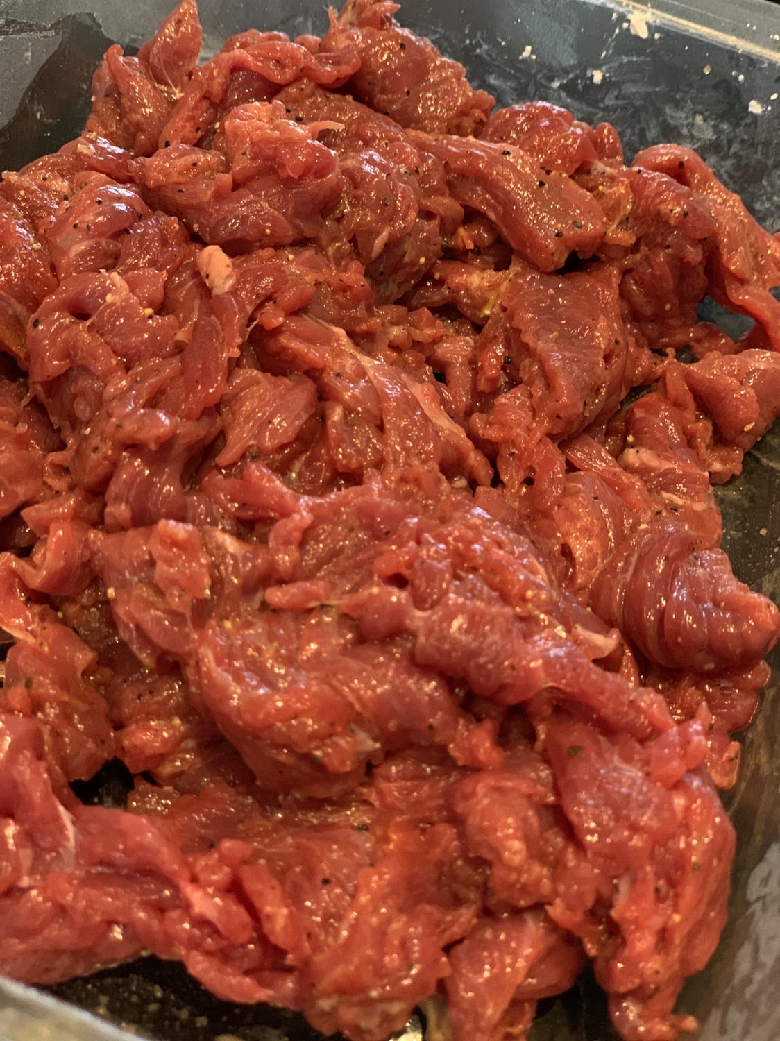 黑胡椒牛肉炒绿芦笋的做法 步骤2