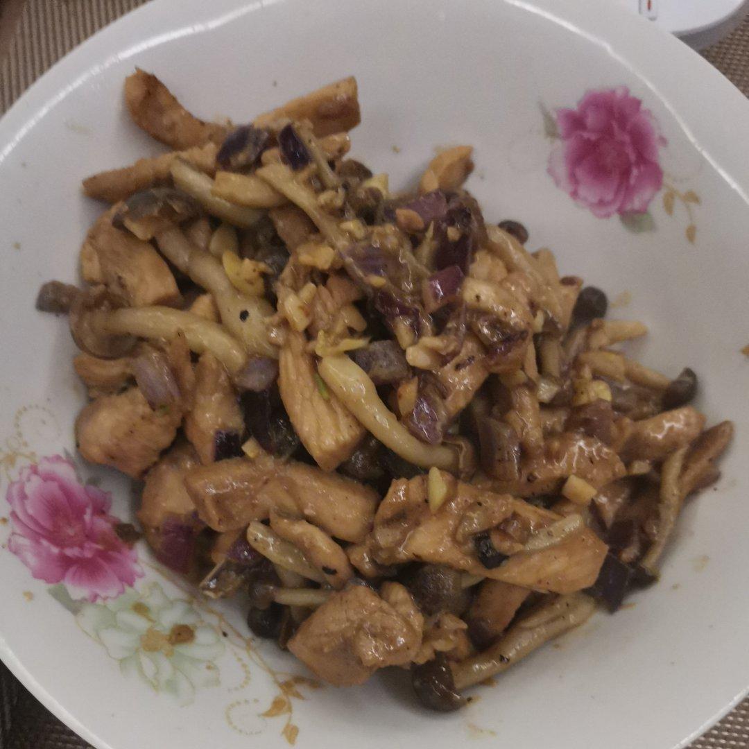 黑椒蟹味菇炒肉