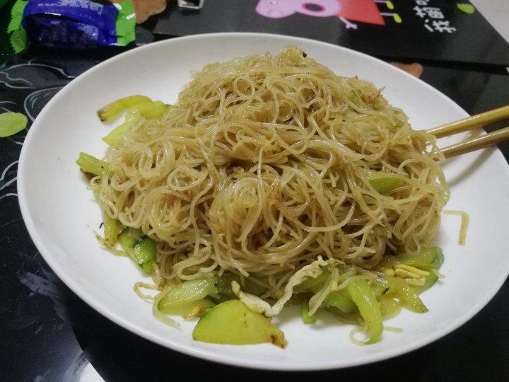 广东排挡风味炒米粉