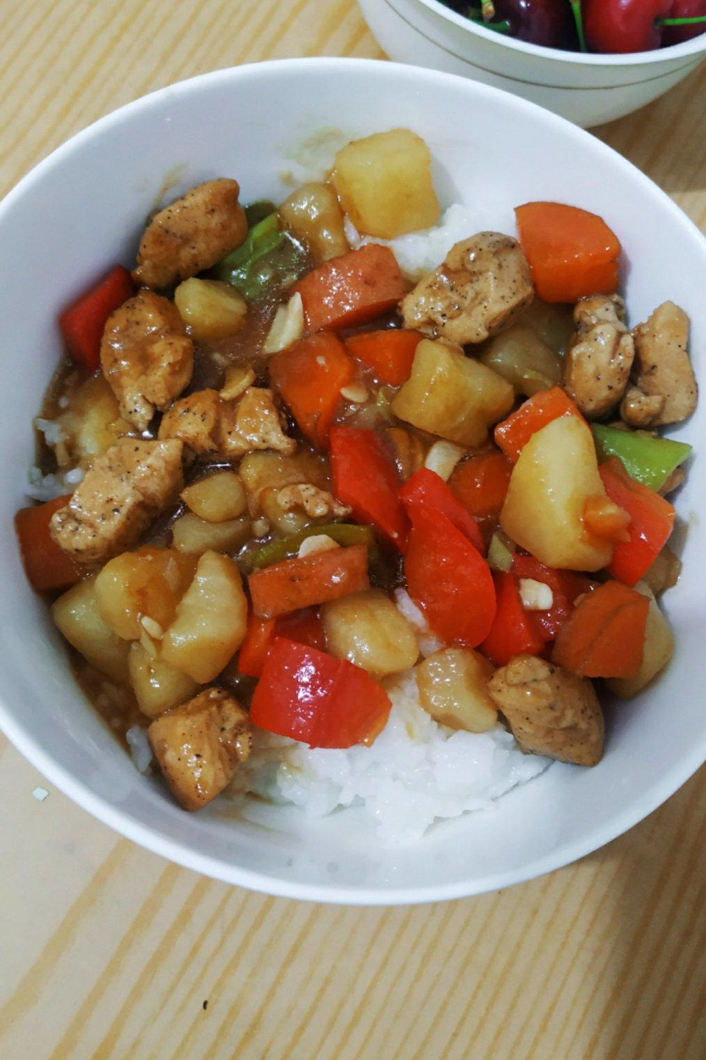 土豆胡萝卜炖鸡胸肉