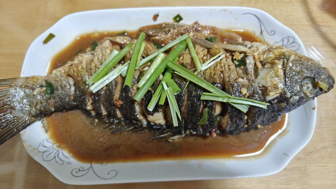 红烧鲤鱼