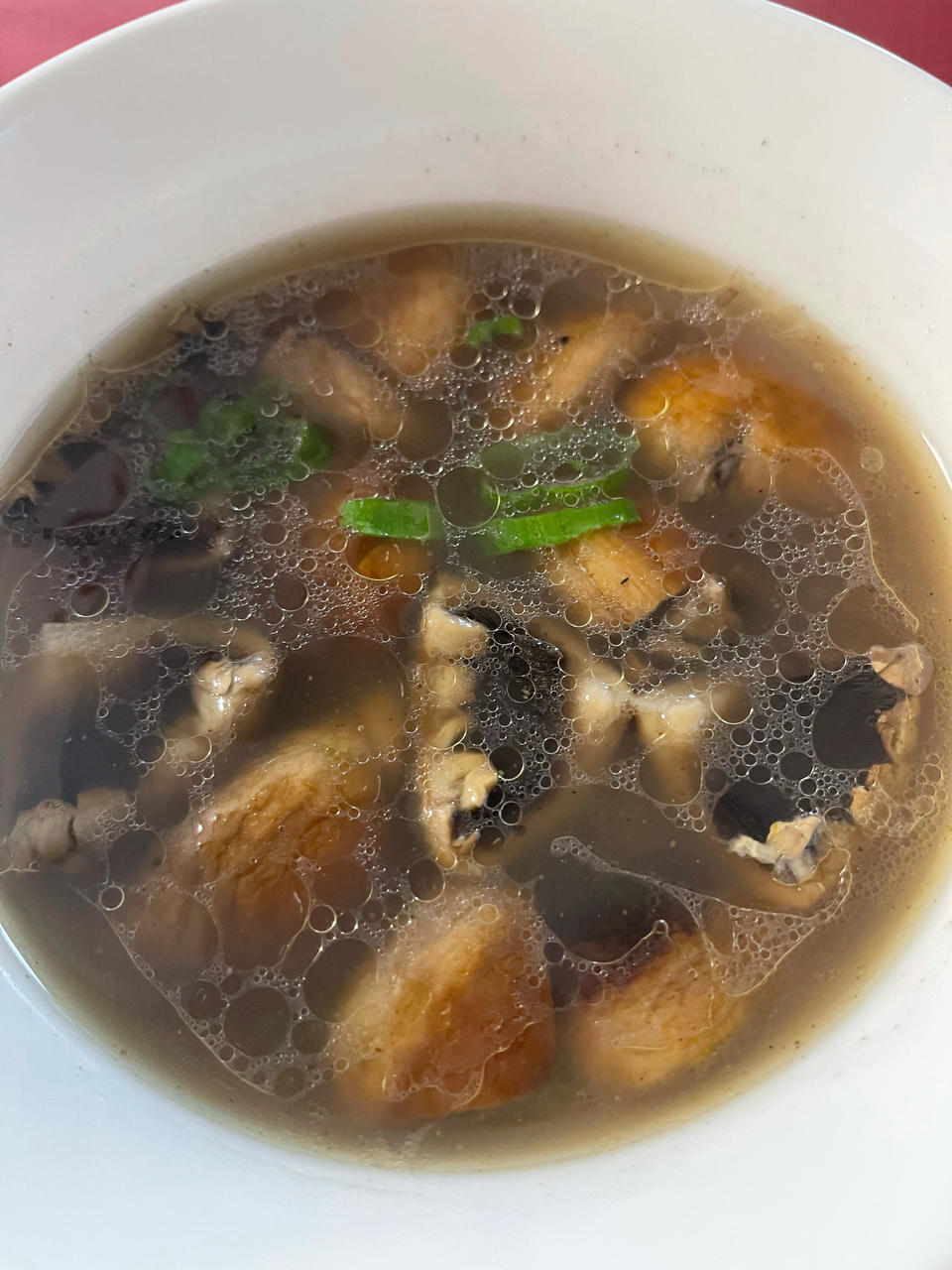 鲜掉眉毛口蘑汤