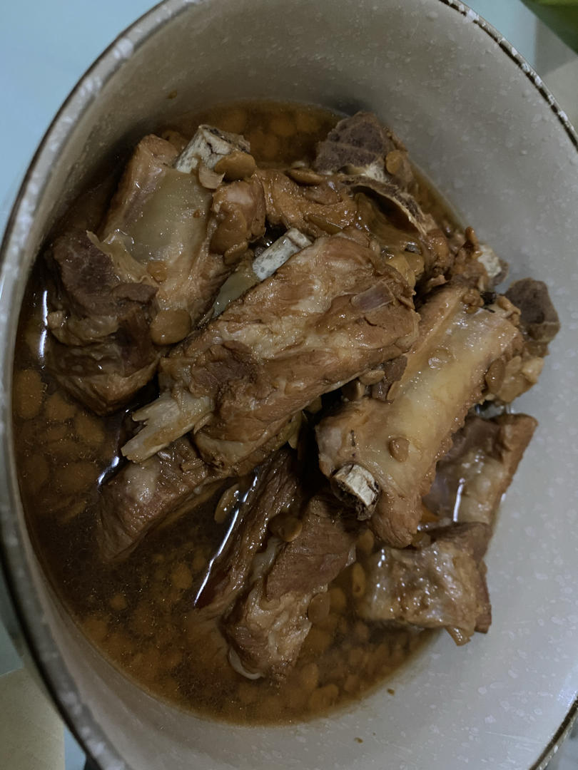 黄豆酱炖排骨