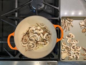 蘑菇浓汤🍄的做法 步骤7