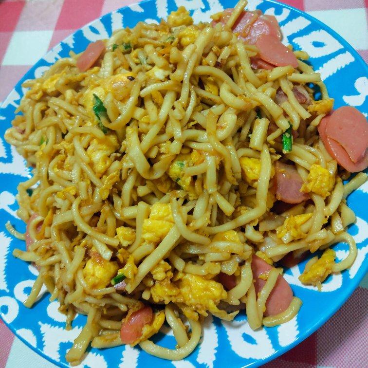 蚝油鸡蛋炒面