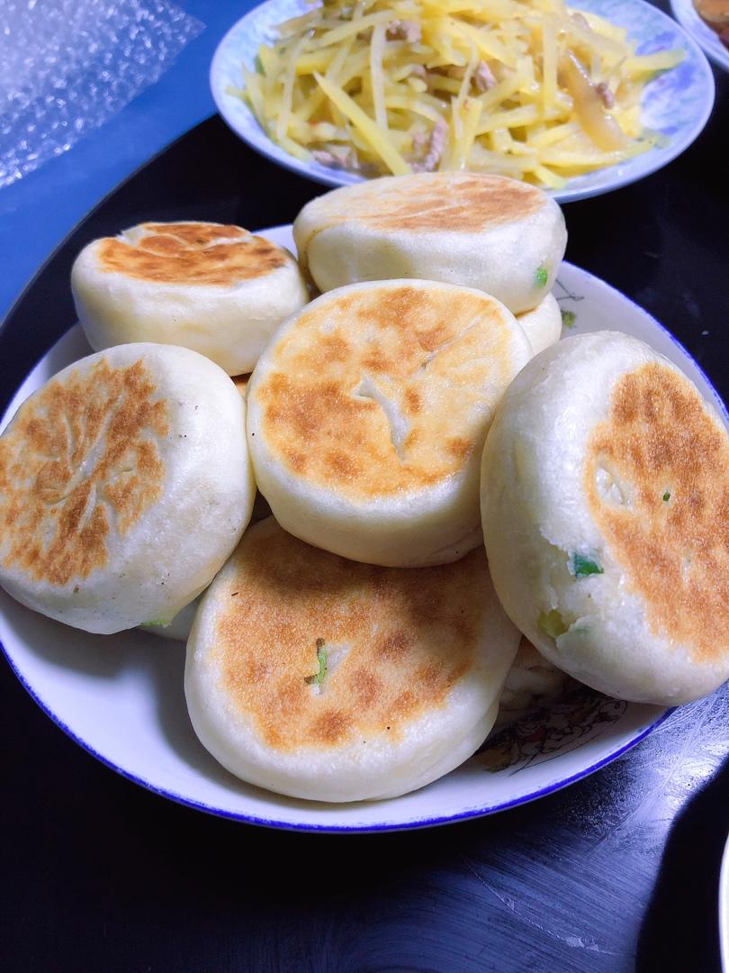 发面椒香葱花饼（超级宣软）