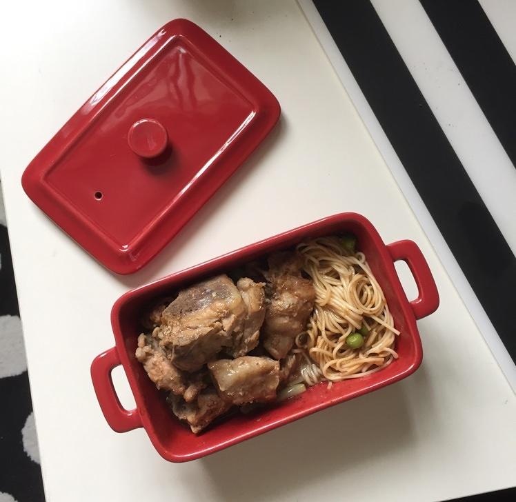 烤箱版蒜香排骨面