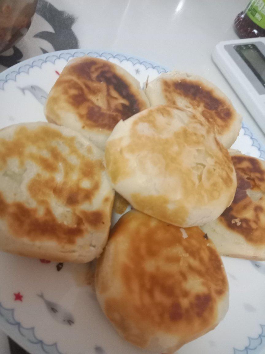不用烤箱也酥酥的红豆饼