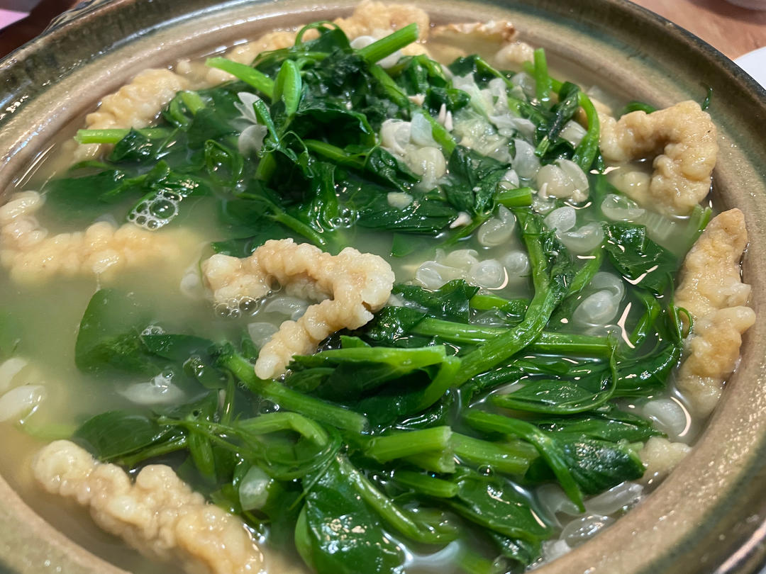 豌豆尖酥肉豆汤