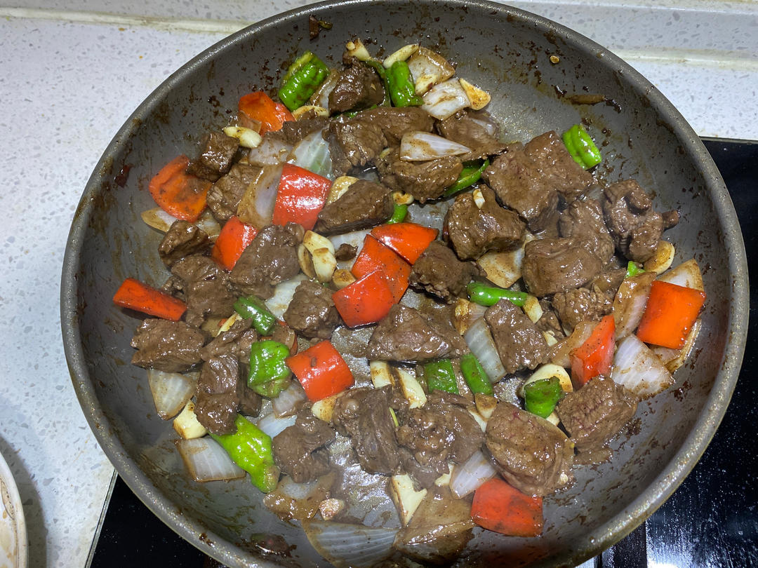 黑胡椒牛肉粒～～自创菜品，比煎牛排还好吃