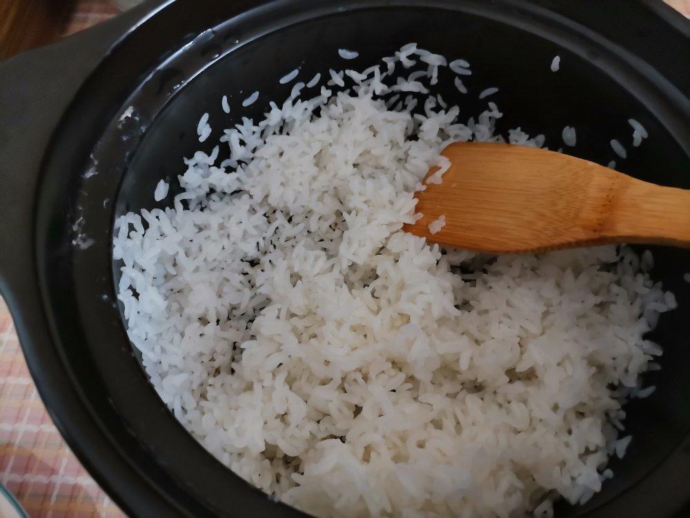 砂锅米饭，用煤气灶做出柴火饭的味道