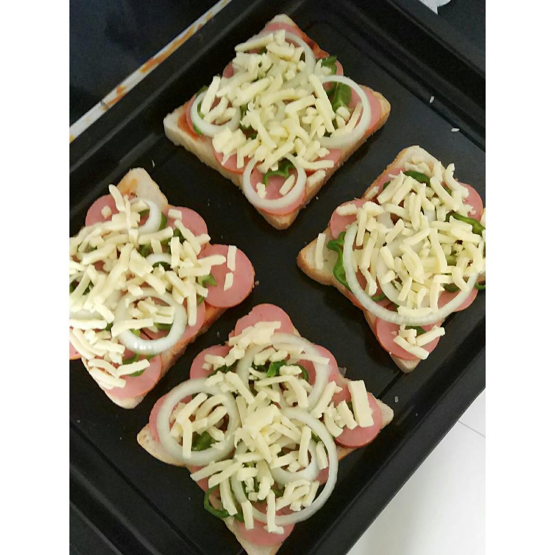 吐司培根小批萨