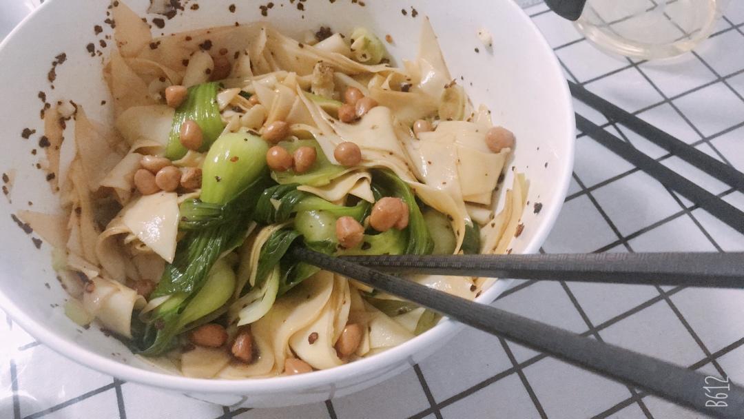 油泼刀削面