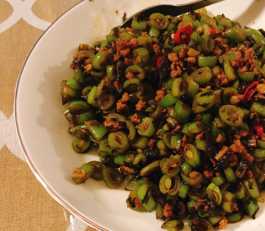 榄菜肉末四季豆
