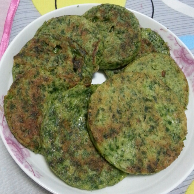 芹菜叶鸡蛋饼