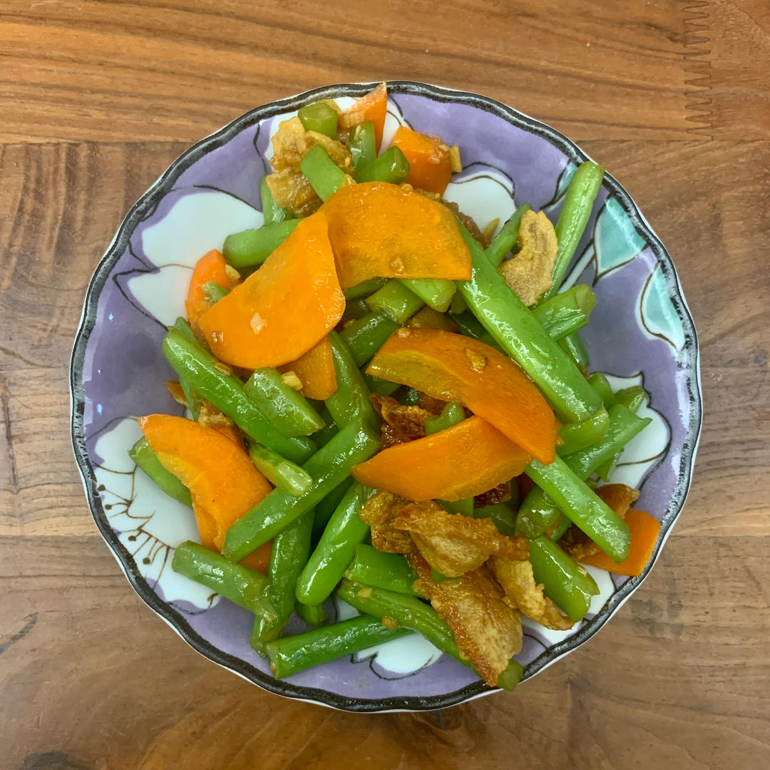 胡萝卜炒四季豆